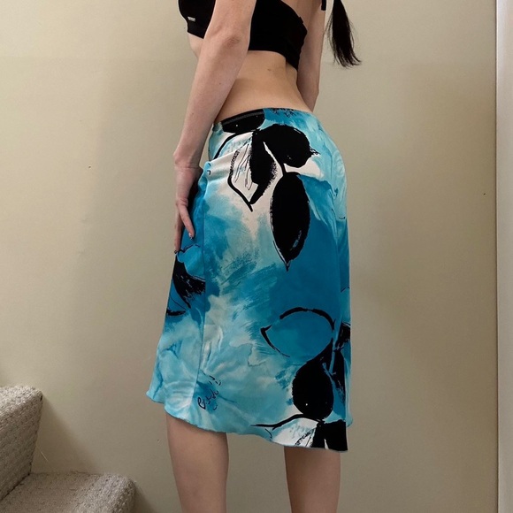 Y2K blue floral skirt - Picture 5 of 7